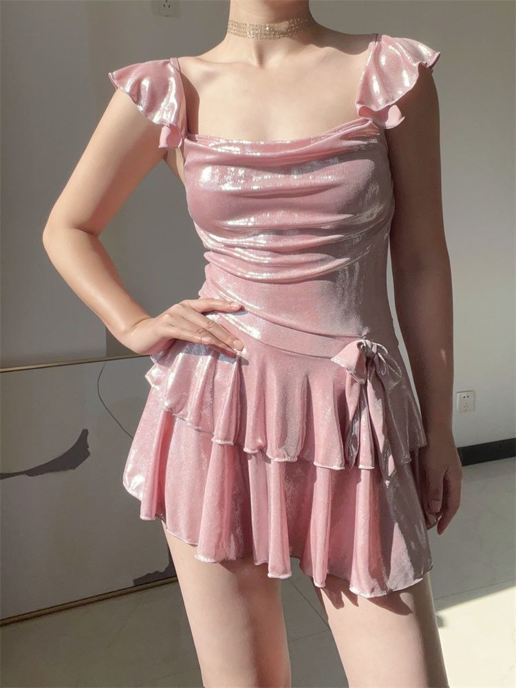 Flattering Shiny Pink Swimwear - Skirts recension och pris